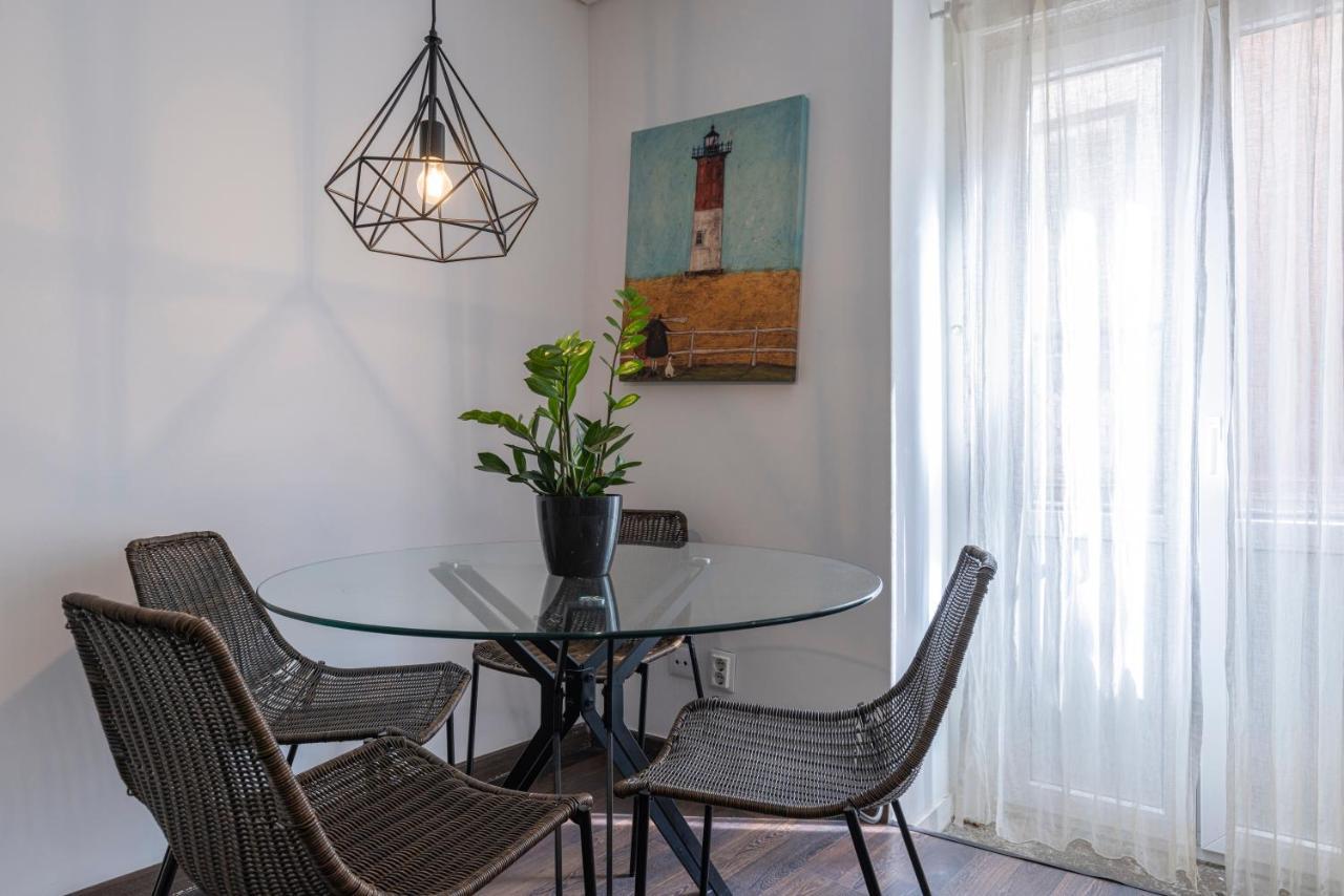 Alfama'S Heart Apartment By Lovelystay Lisboa Exterior foto
